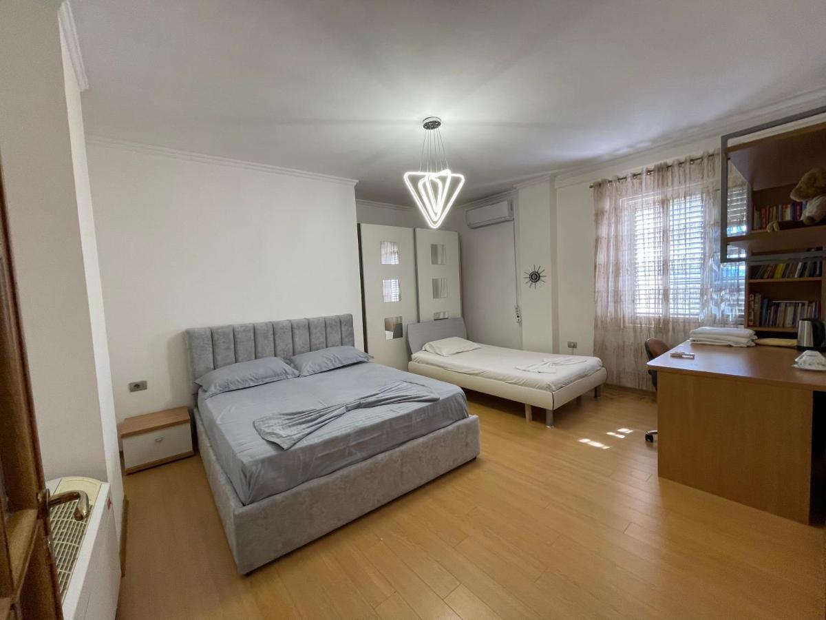 Albjona Guesthouse 티라나 외부 사진